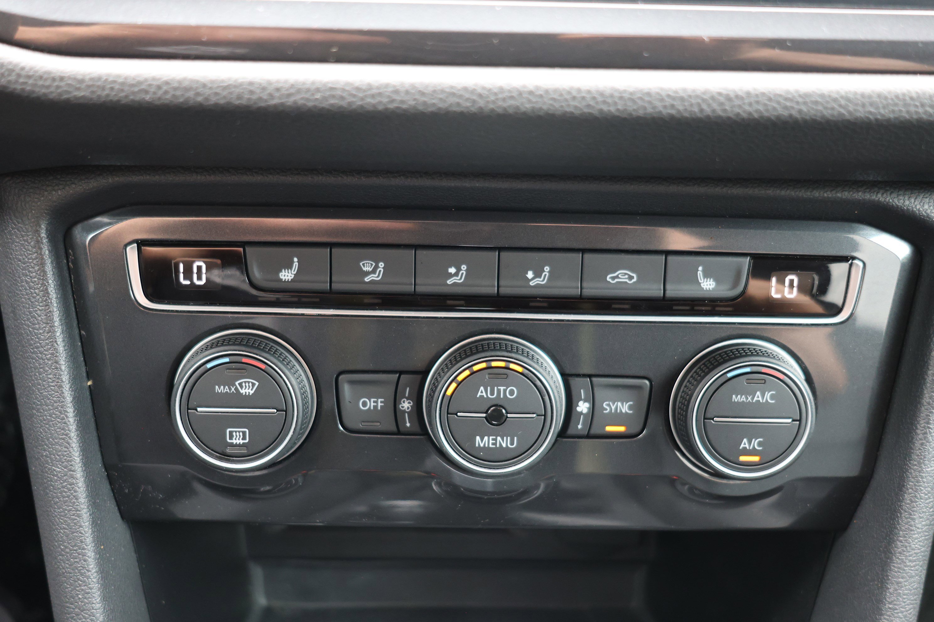 Used 2020 Volkswagen Tiguan S AWD/4WD image 23