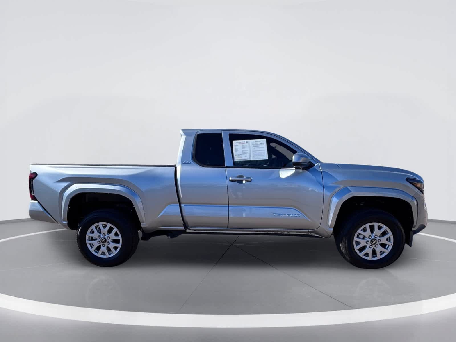 Used 2026 Toyota Tacoma SR5 RWD image 9