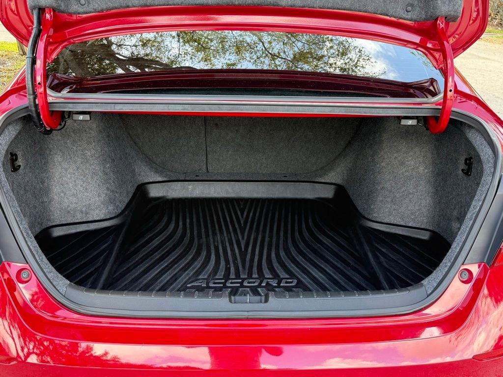 Used 2018 Honda Accord Sport image 41