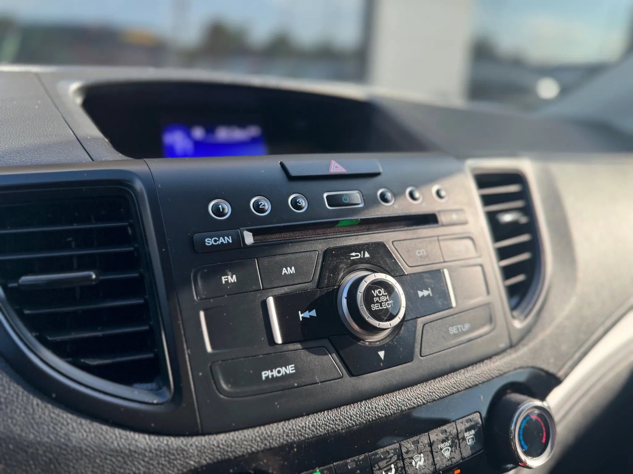 Used 2015 Honda CR-V LX image 14