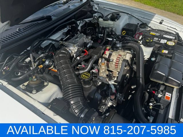 Used 2004 Ford Mustang GT RWD image 22
