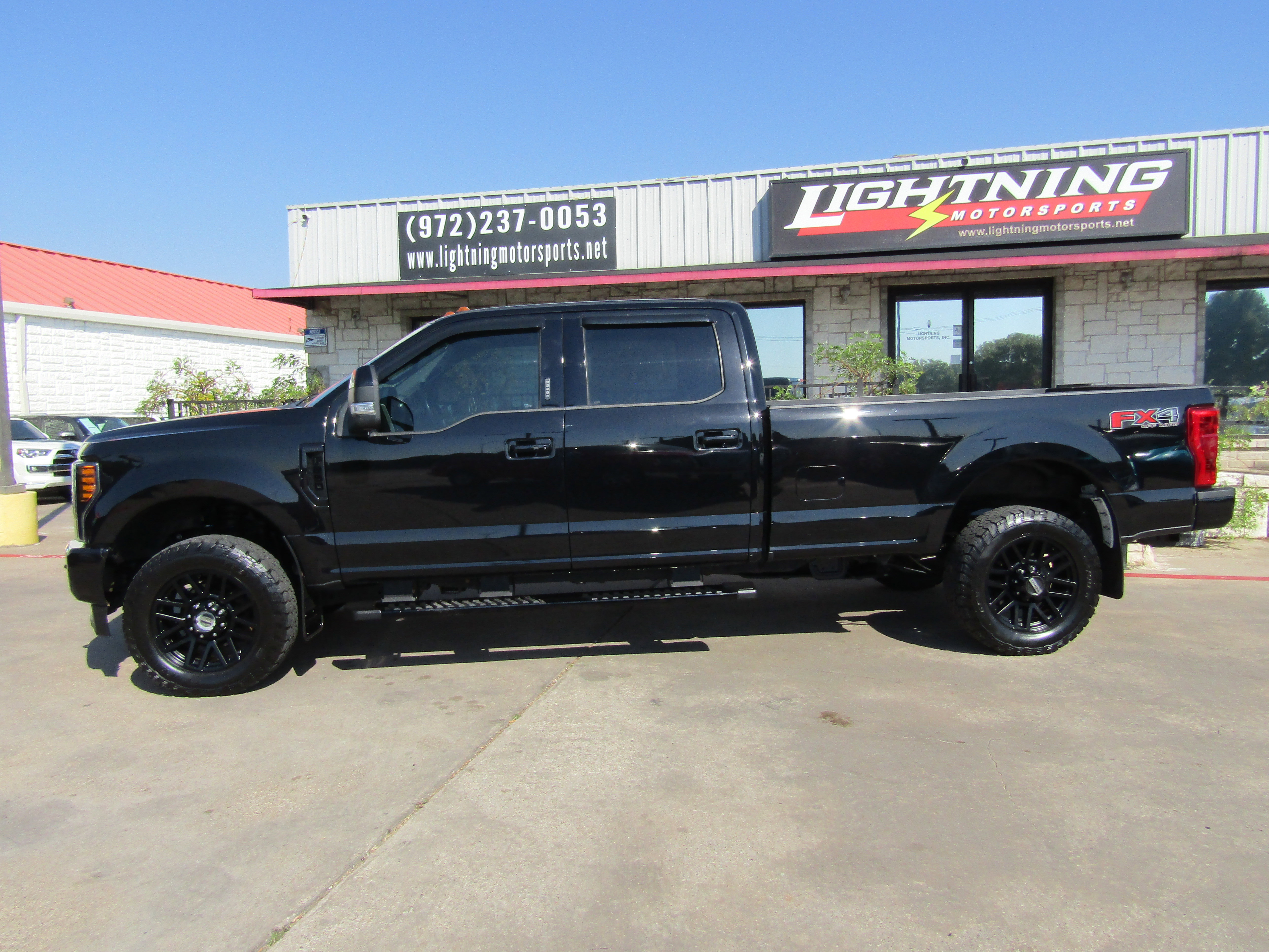 Used 2019 Ford F250 Lariat w/ Lariat Ultimate Package image 2