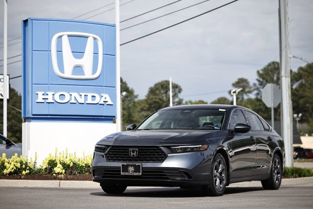 Used 2024 Honda Accord EX image 1