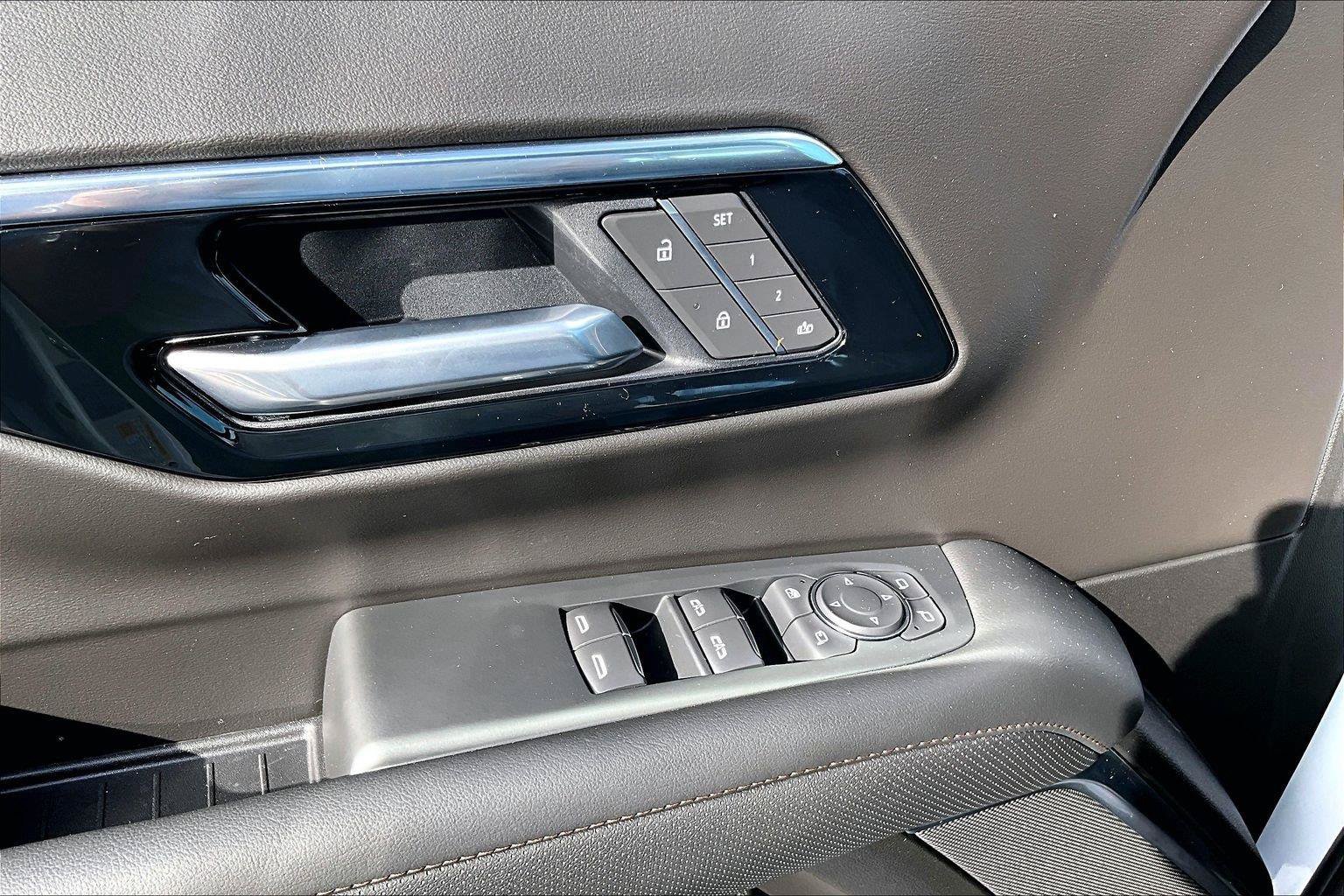 New 2026 Chevrolet Suburban High Country AWD/4WD image 19