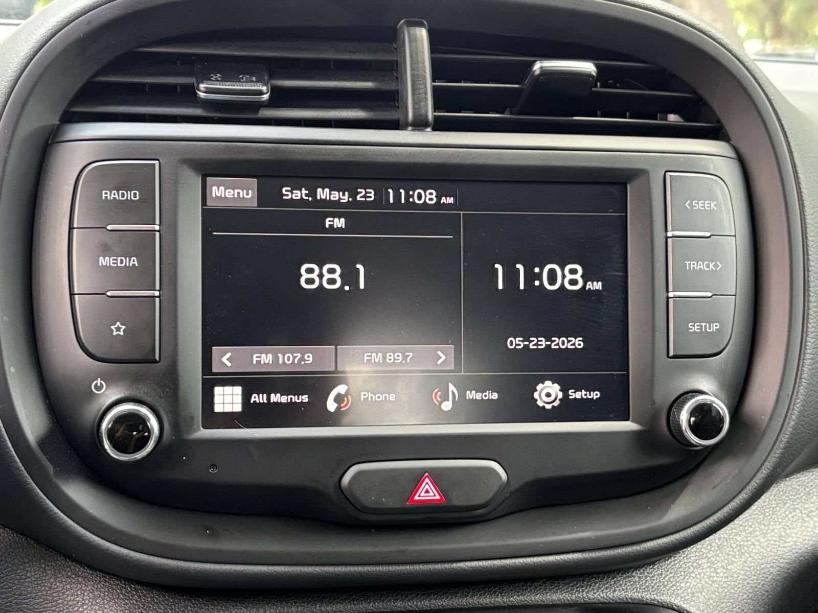 Used 2025 Kia Soul LX w/ LX Technology Package FWD image 19