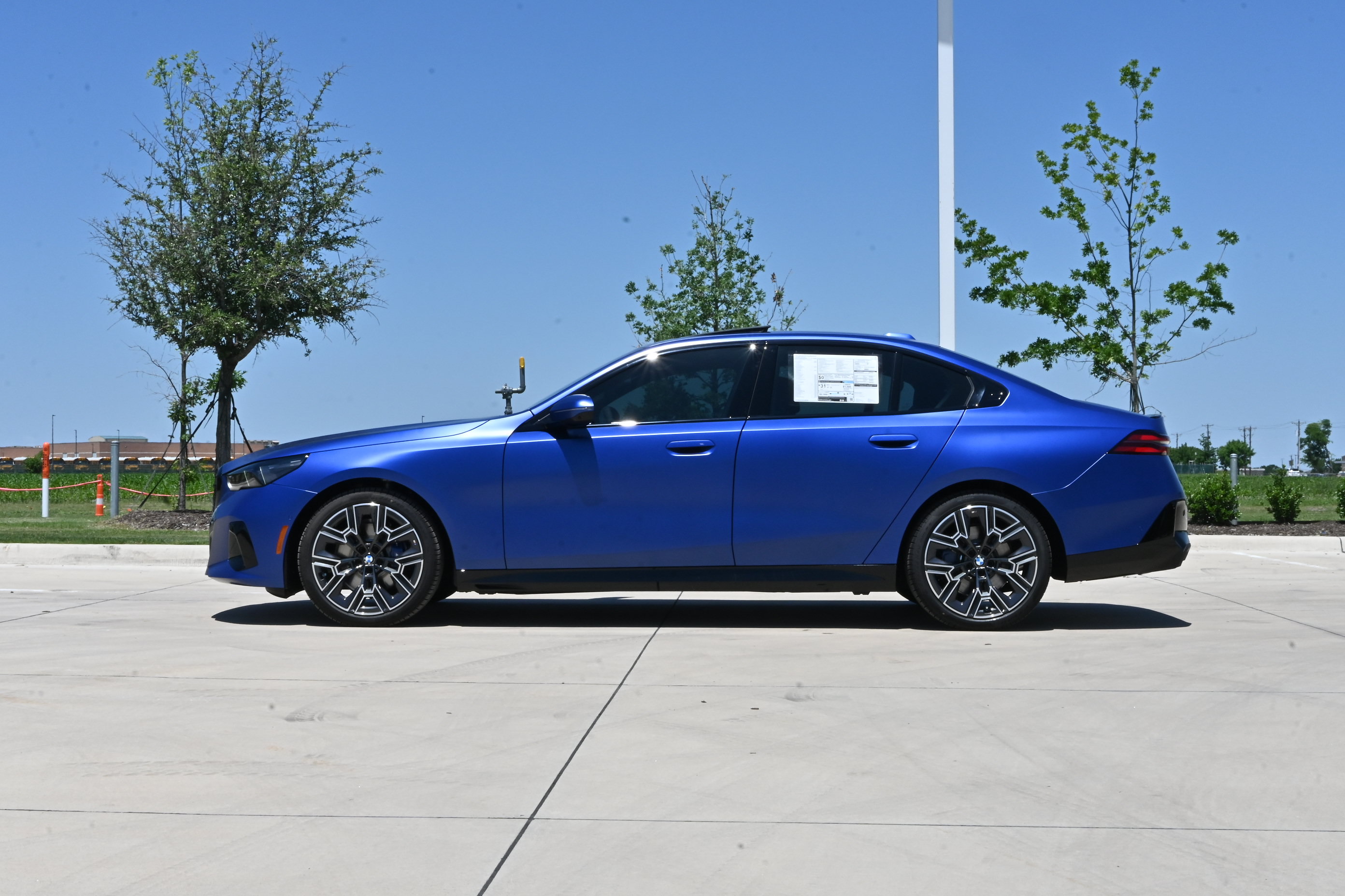 New 2026 BMW 530i w/ M Sport Package RWD image 5