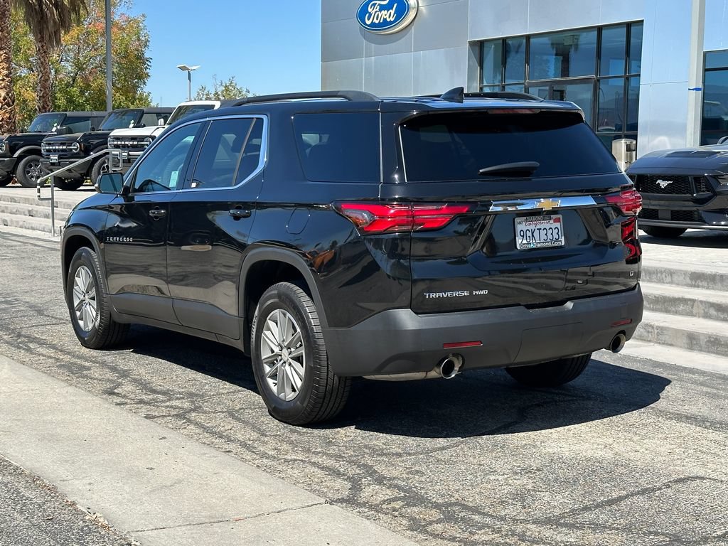 Used 2023 Chevrolet Traverse LT w/ LPO, Cargo Package AWD/4WD image 4