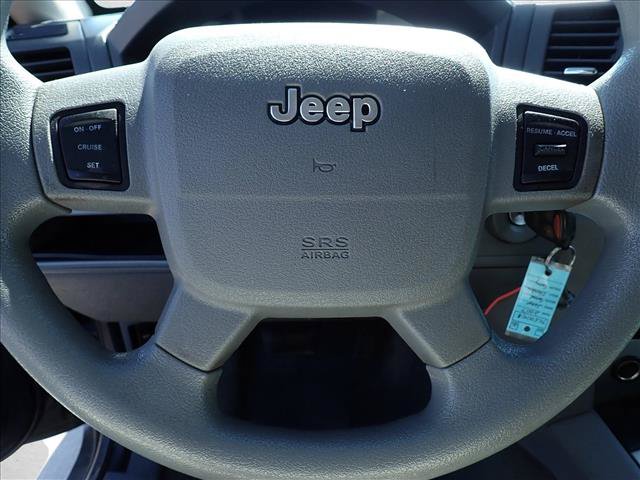 Used 2007 Jeep Grand Cherokee Laredo AWD/4WD image 14