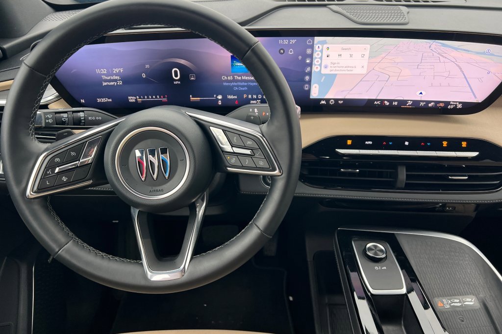 Used 2025 Buick Enclave Preferred image 11