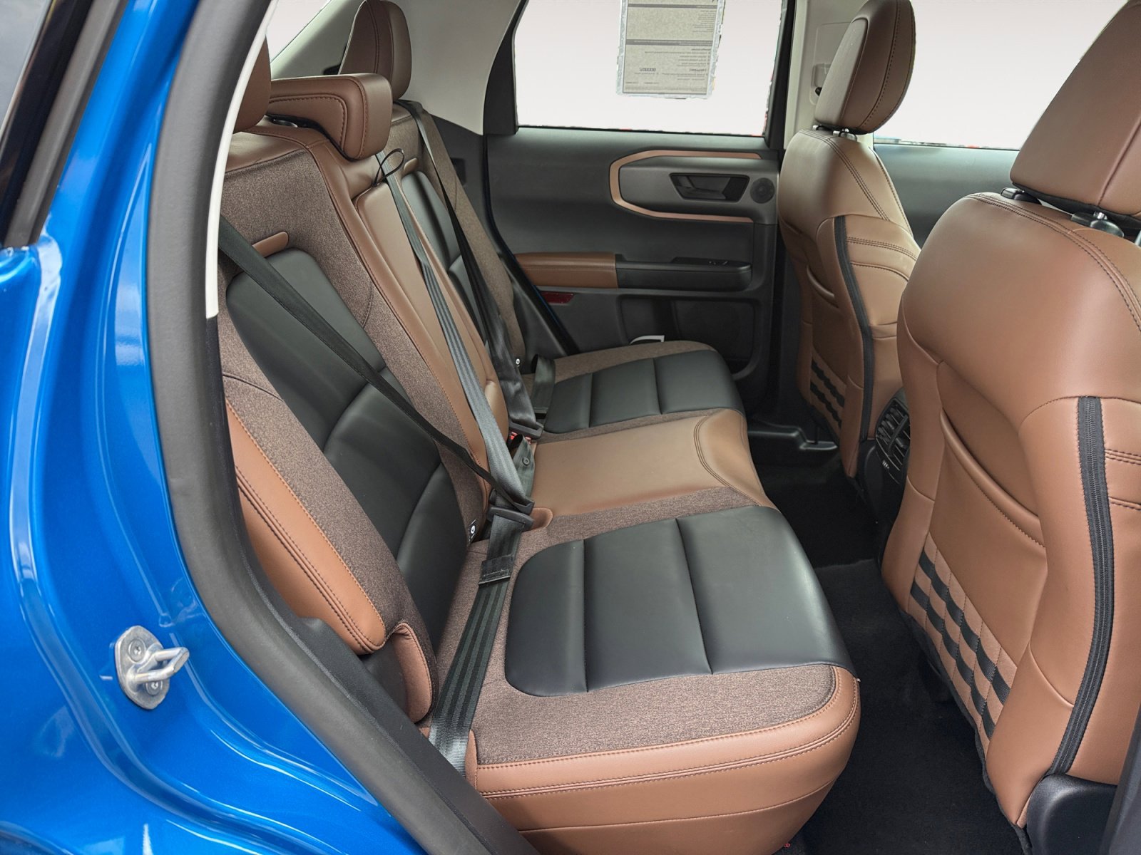 Certified 2025 Ford Bronco Sport Outer Banks w/ Outer Banks Tech Package+ AWD/4WD image 18