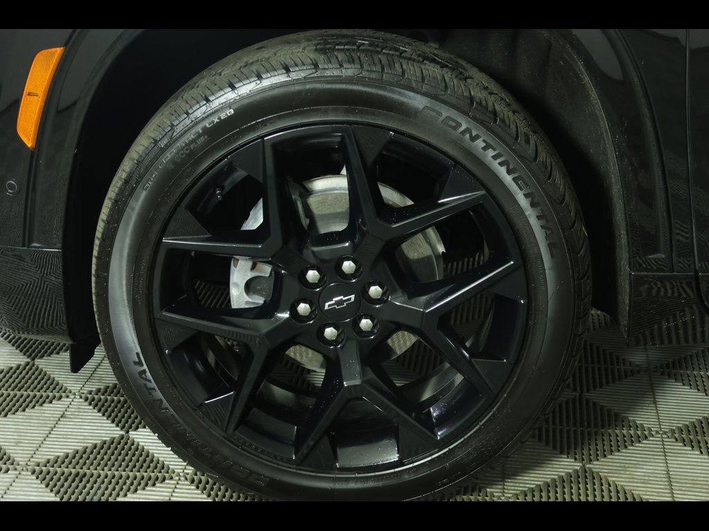 Used 2024 Chevrolet Traverse RS w/ LPO, Floor Liner Package AWD/4WD image 5