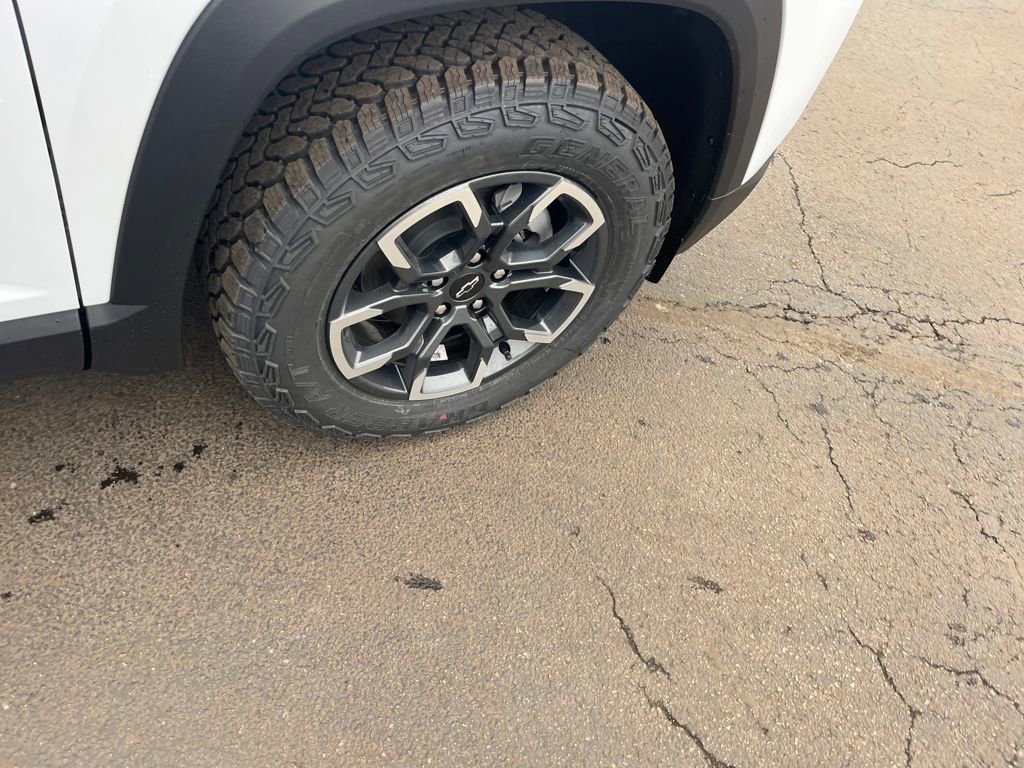 New 2026 Chevrolet Equinox ACTIV image 33