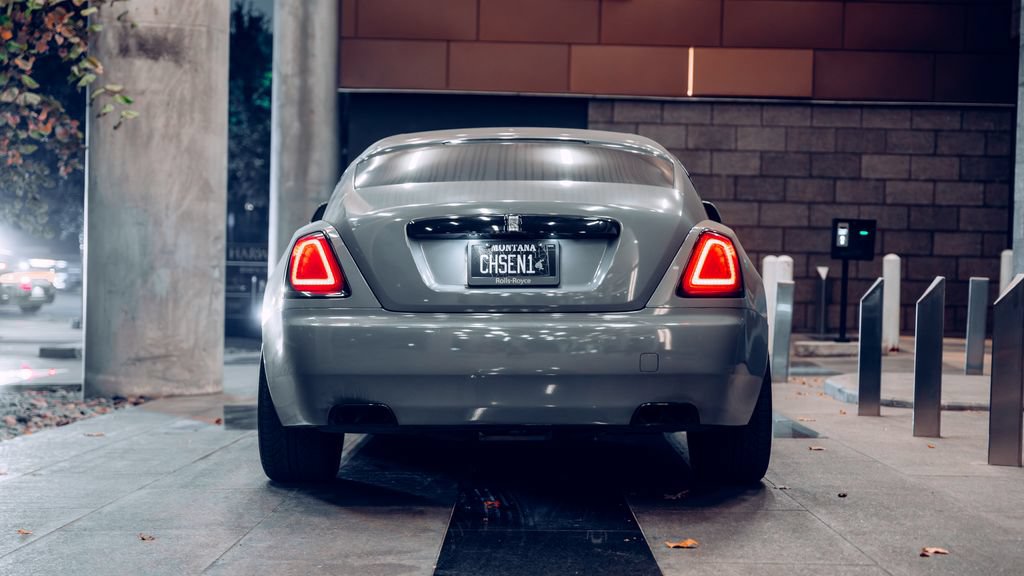 Used 2014 Rolls-Royce Wraith RWD image 2