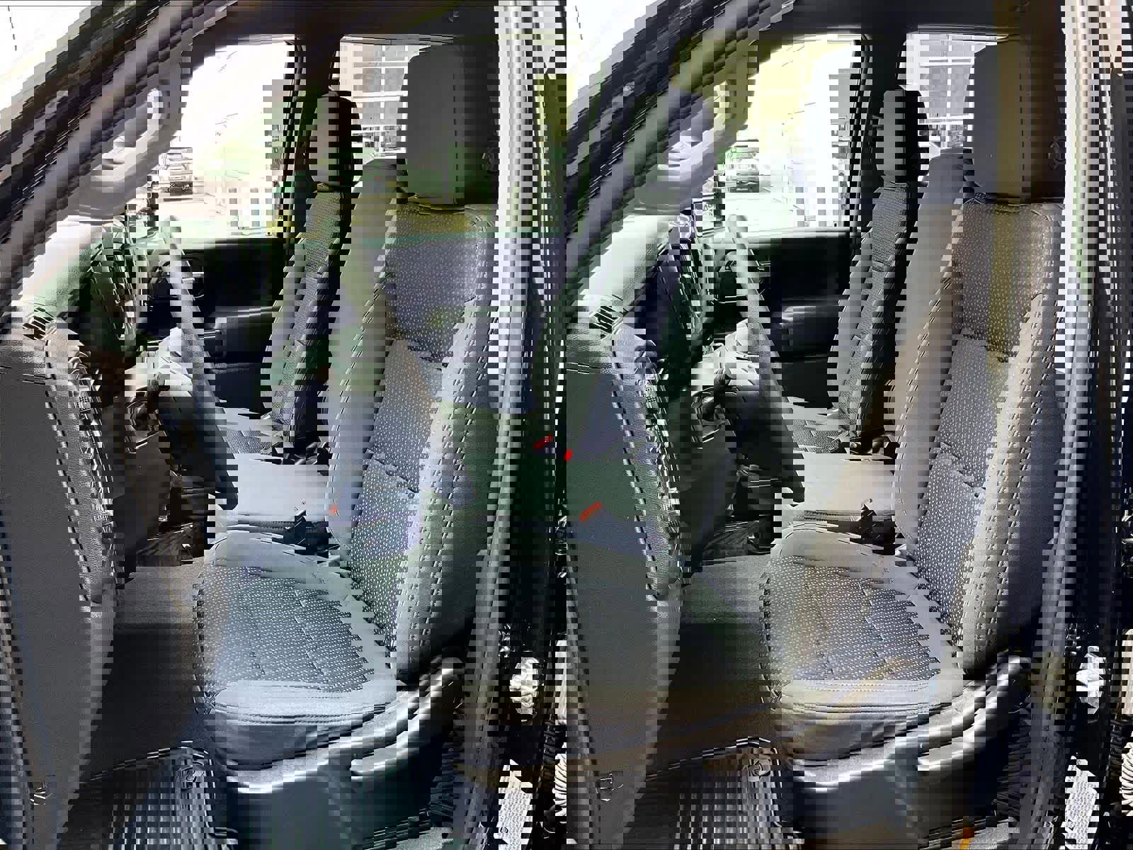 Used 2023 Chevrolet Silverado 2500 Custom w/ Custom Value Package image 10