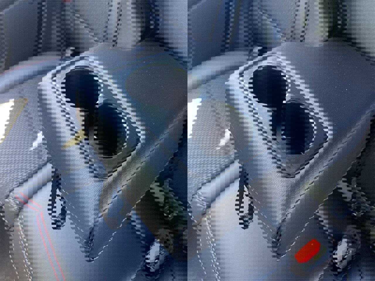 New 2025 Ford Escape ST-Line w/ Tech Pack #1 image 22