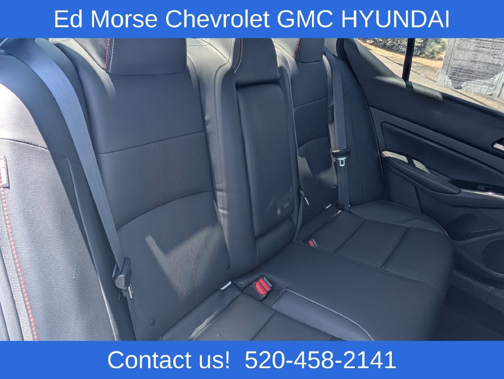 Used 2023 Nissan Altima 2.5 SR w/ SR Premium Package FWD image 14