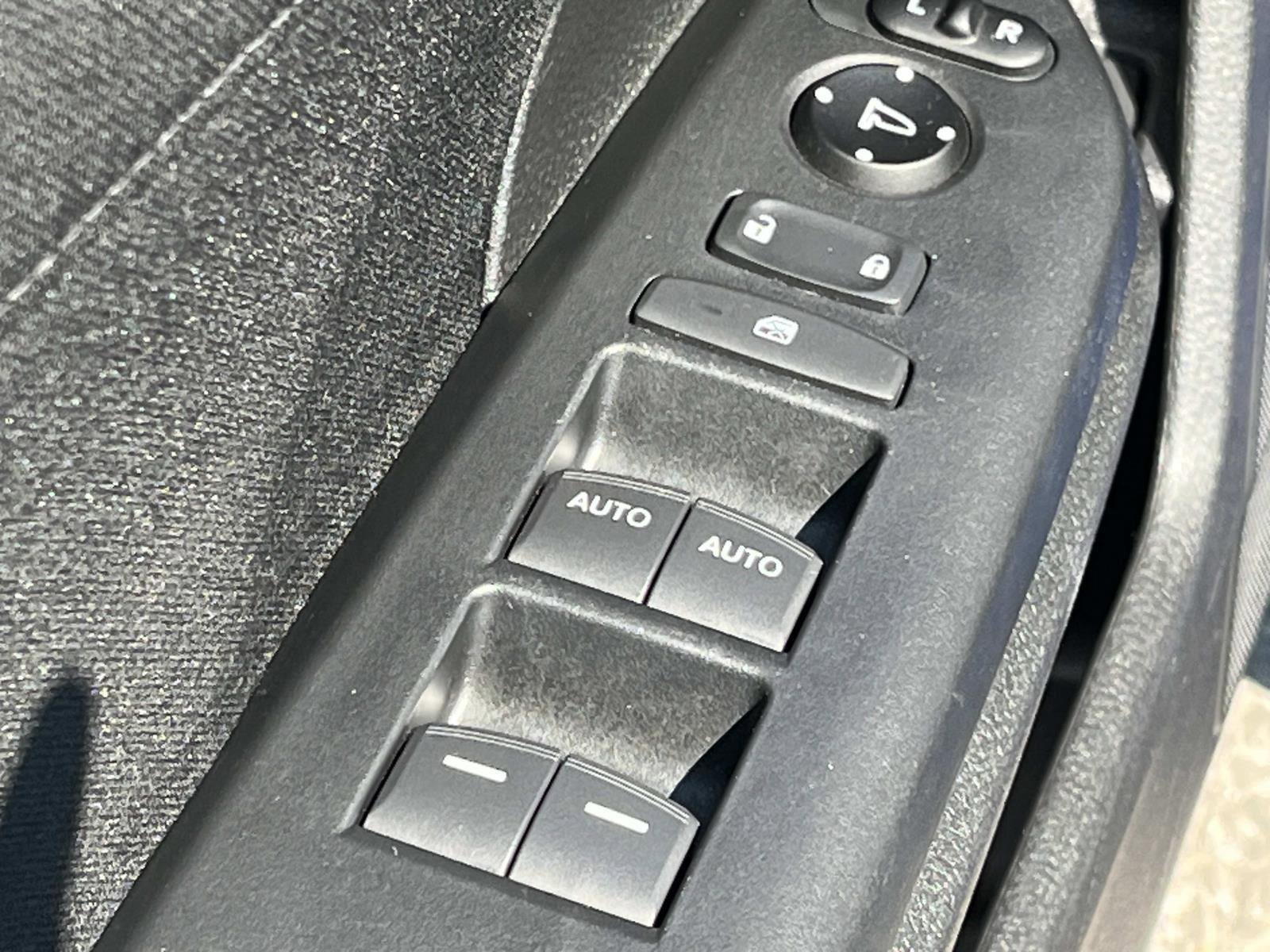 Used 2018 Honda Civic EX image 16