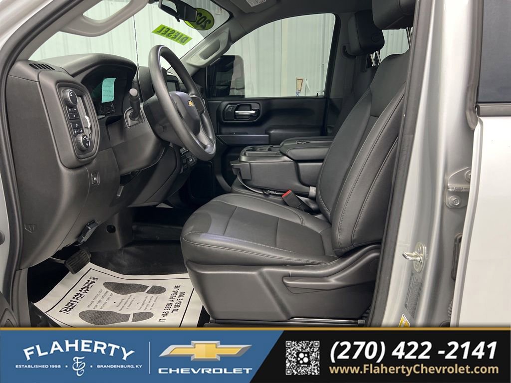 Used 2022 Chevrolet Silverado 2500 W/T AWD/4WD image 9