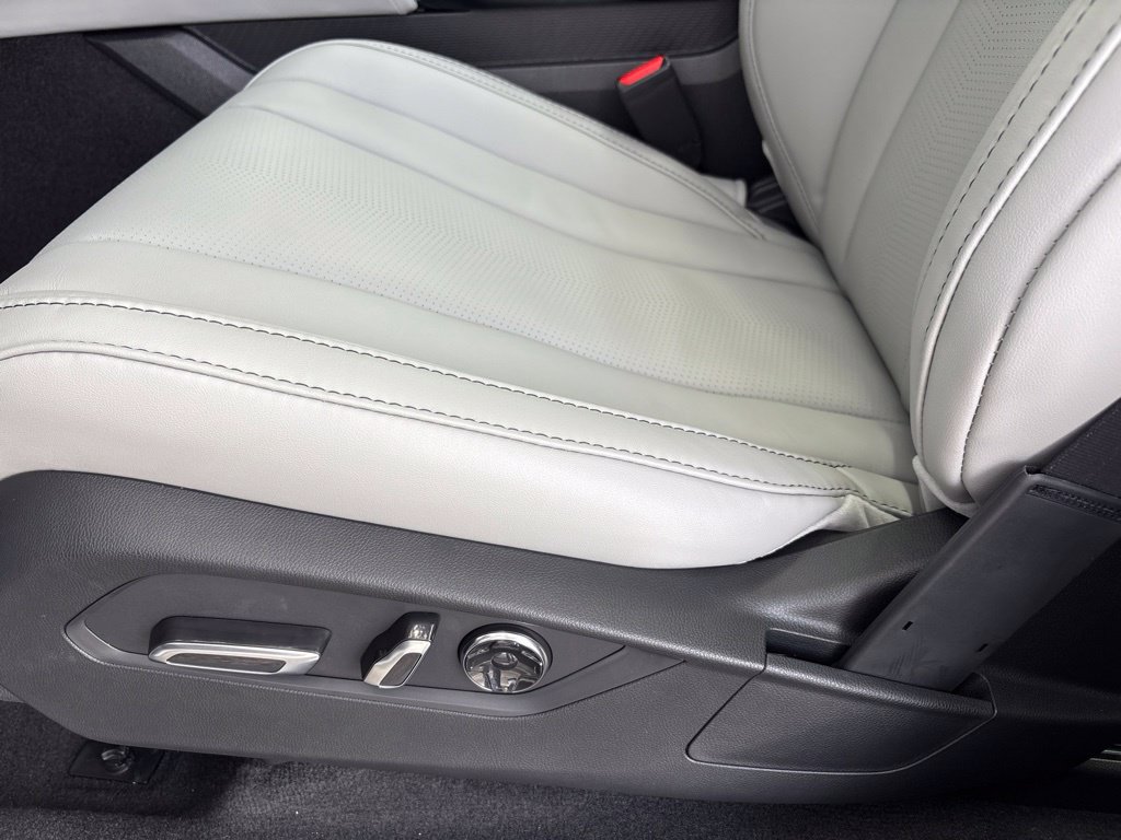 New 2026 Acura MDX w/ Technology Package FWD image 15