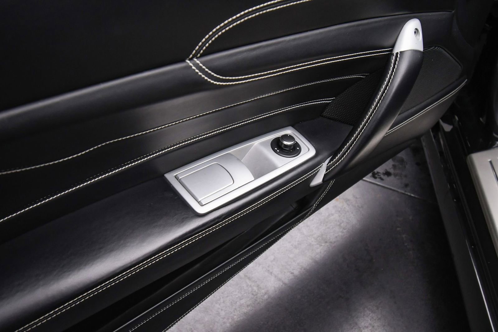 Used 2015 Ferrari FF image 47