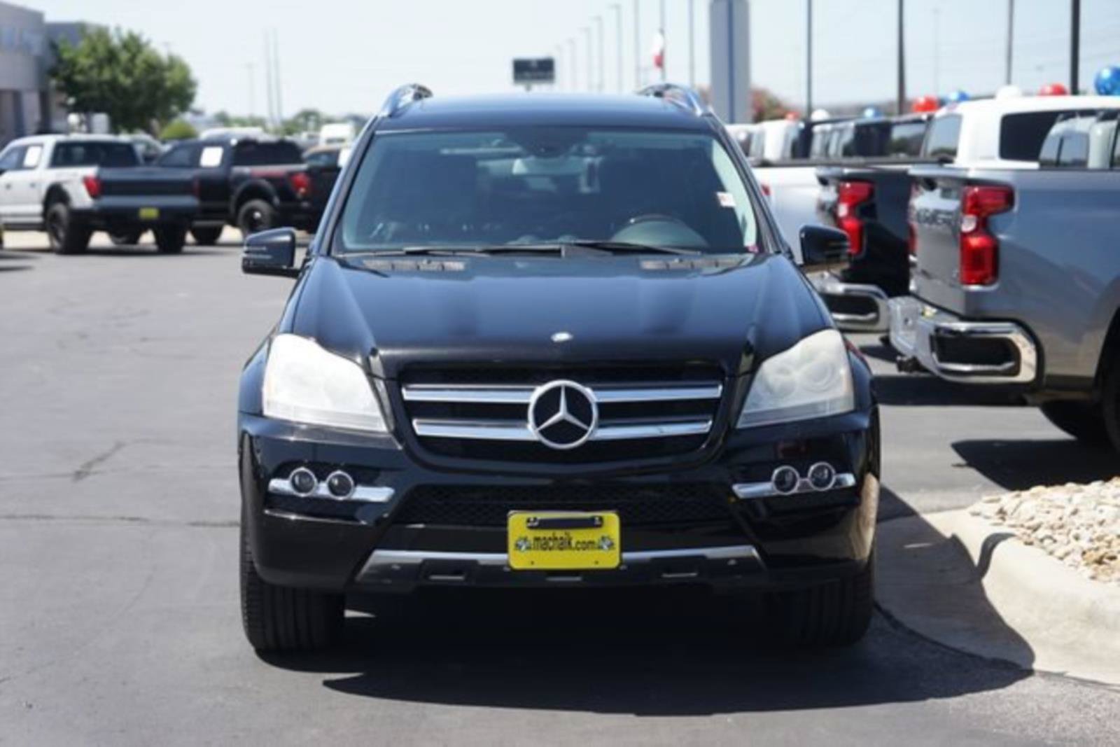 Used 2011 Mercedes-Benz GL 450 4MATIC image 3