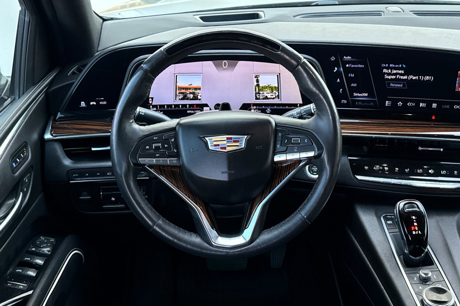 Used 2023 Cadillac Escalade ESV Premium Luxury w/ Performance Package image 18