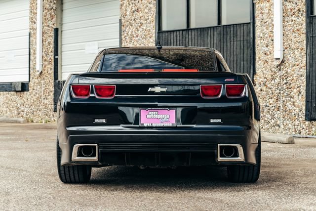 Used 2010 Chevrolet Camaro SS w/ LPO, Ground Effects Package RWD image 18