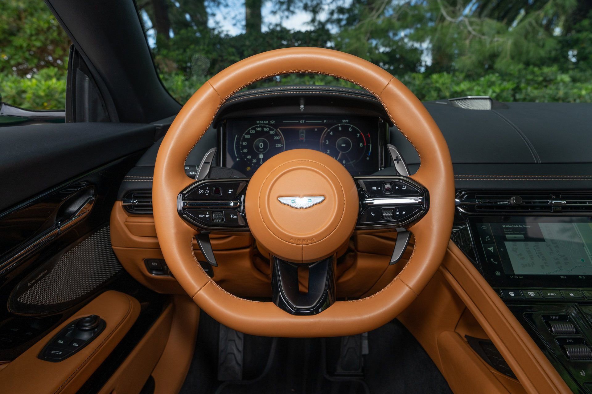 Used 2024 Aston Martin DB12 Coupe RWD image 20