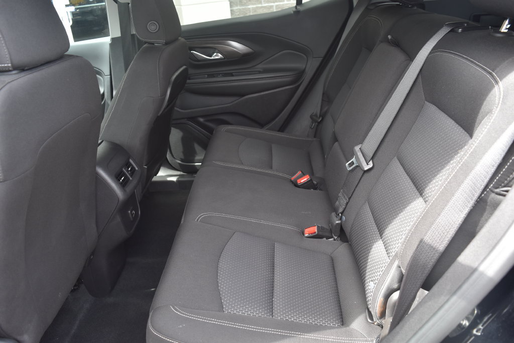 Used 2024 GMC Terrain SLE AWD/4WD image 11