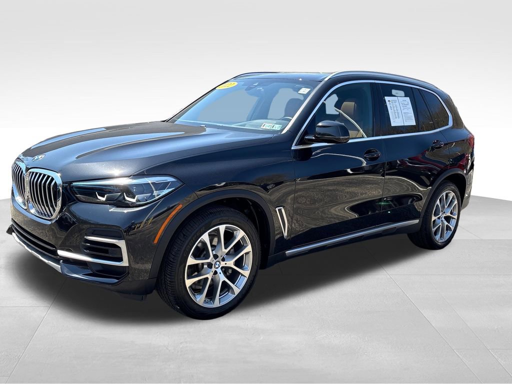 Used 2022 BMW X5 xDrive40i w/ Premium Package AWD/4WD image 1