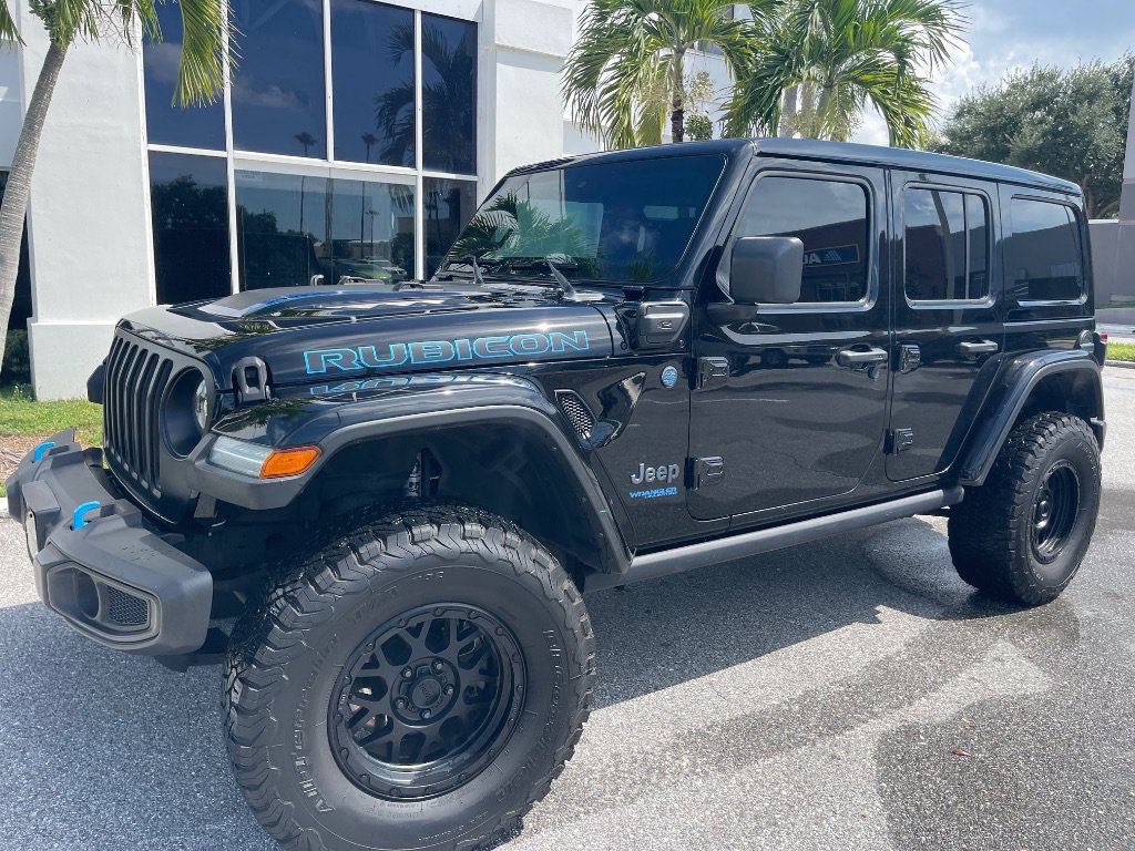Used 2022 Jeep Wrangler Unlimited Rubicon 4xe w/ Safety Group AWD/4WD image 1