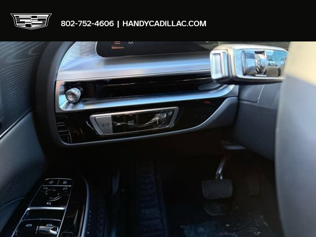 New 2026 Cadillac Lyriq Luxury w/ LPO, Floor Liner Package AWD/4WD image 19