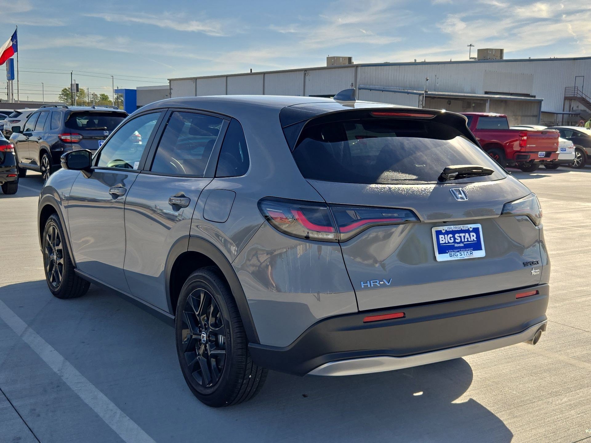 Used 2025 Honda HR-V Sport image 6