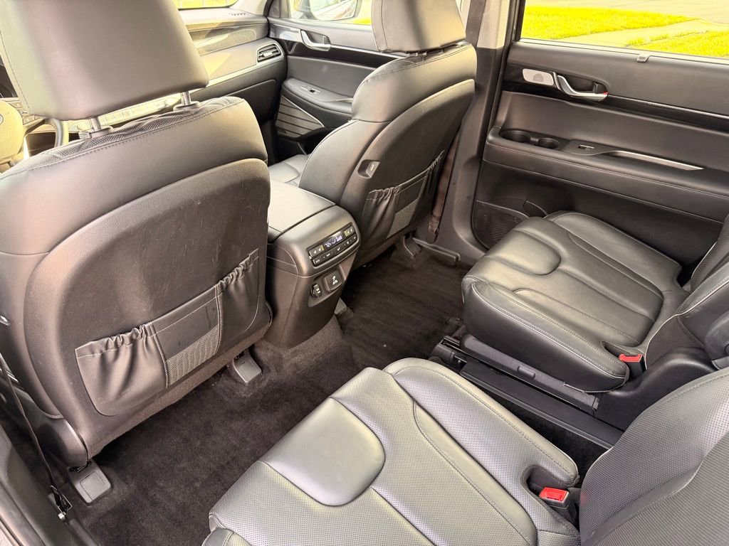 Used 2021 Hyundai Palisade Limited image 18