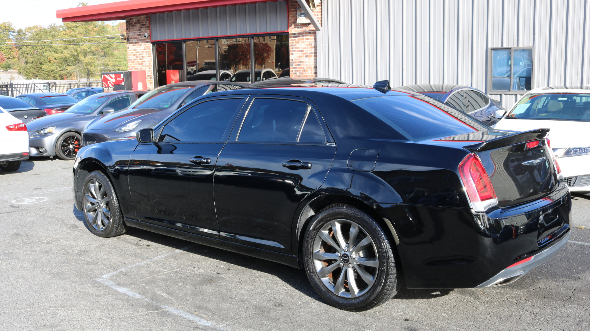 Used 2019 Chrysler 300 S image 6