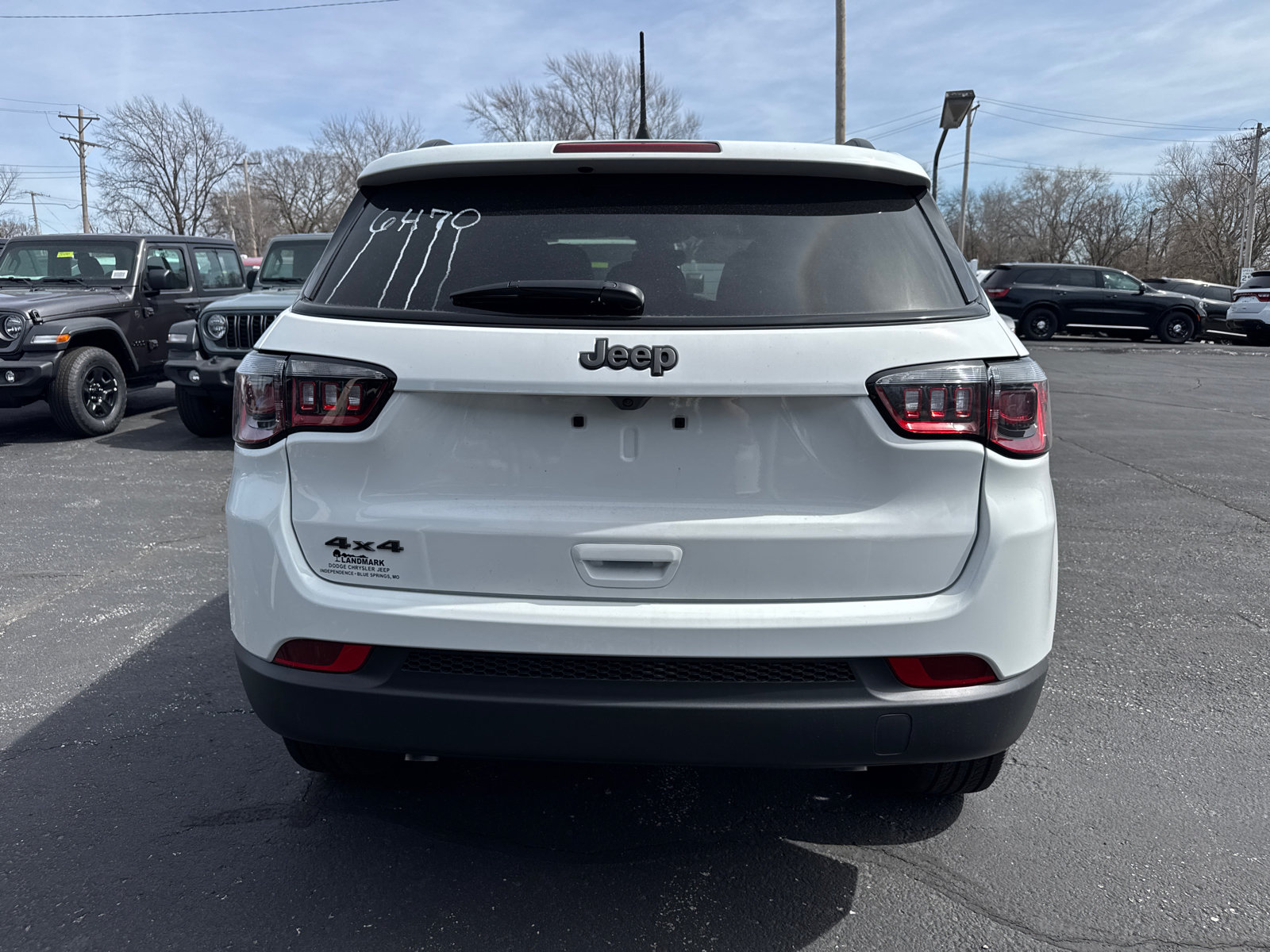 New 2026 Jeep Compass Latitude AWD/4WD image 4