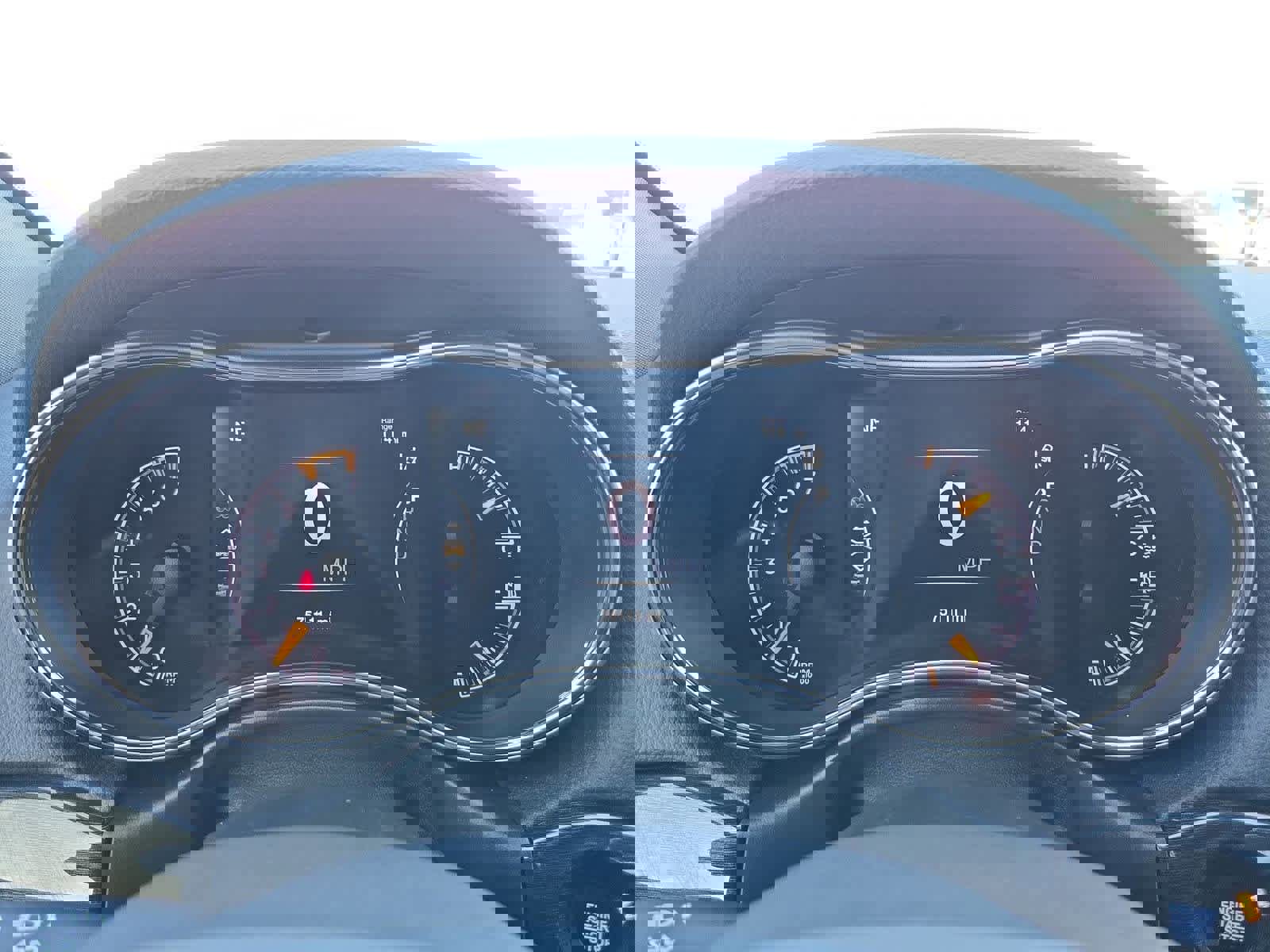 Used 2020 Jeep Grand Cherokee Trailhawk w/ Trailhawk Luxury Group image 34