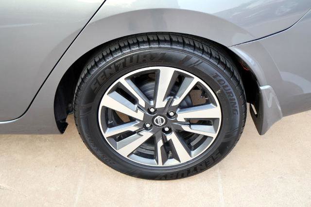 Certified 2022 Nissan Versa SV w/ Electronics Package image 10