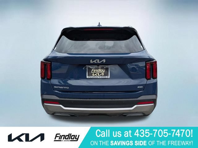 Certified 2025 Kia Sorento S w/ Panoramic Sunroof Package AWD/4WD image 6