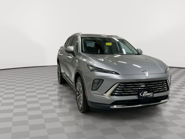 Certified 2025 Buick Envision Preferred image 13