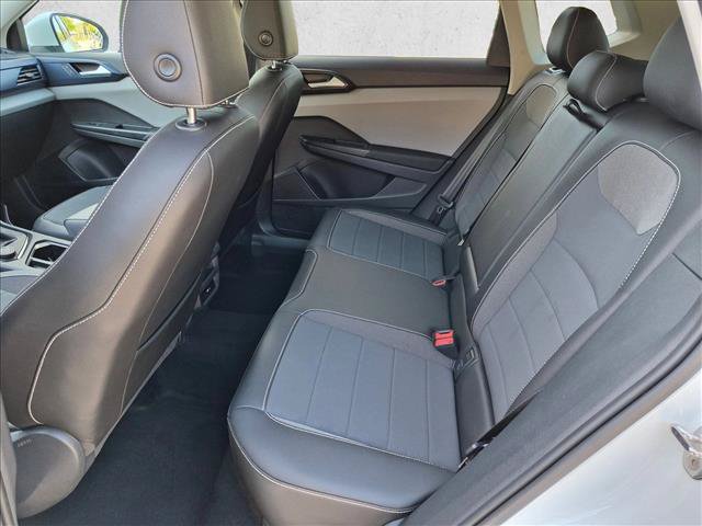 Used 2023 Volkswagen Taos SE w/ Panoramic Sunroof Package AWD/4WD image 19