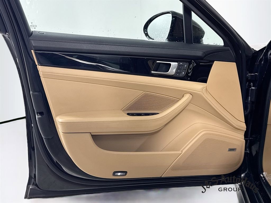 Used 2023 Porsche Panamera 4 image 22