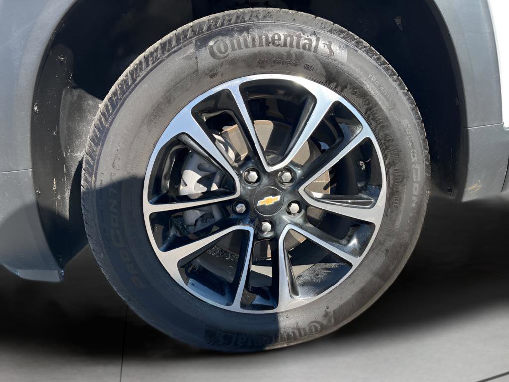 Used 2025 Chevrolet TrailBlazer LT AWD/4WD image 9