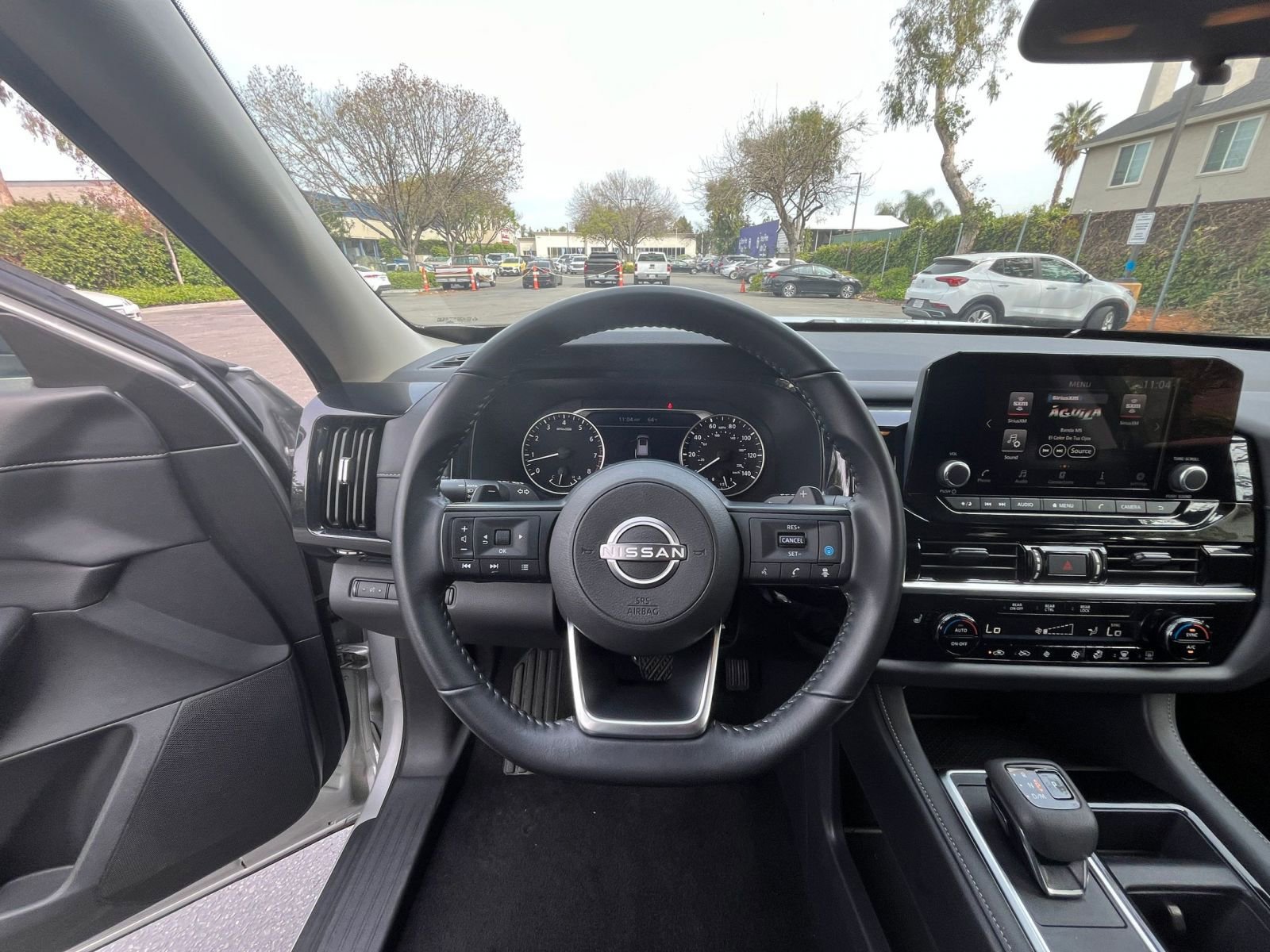 Used 2025 Nissan Pathfinder SV image 37