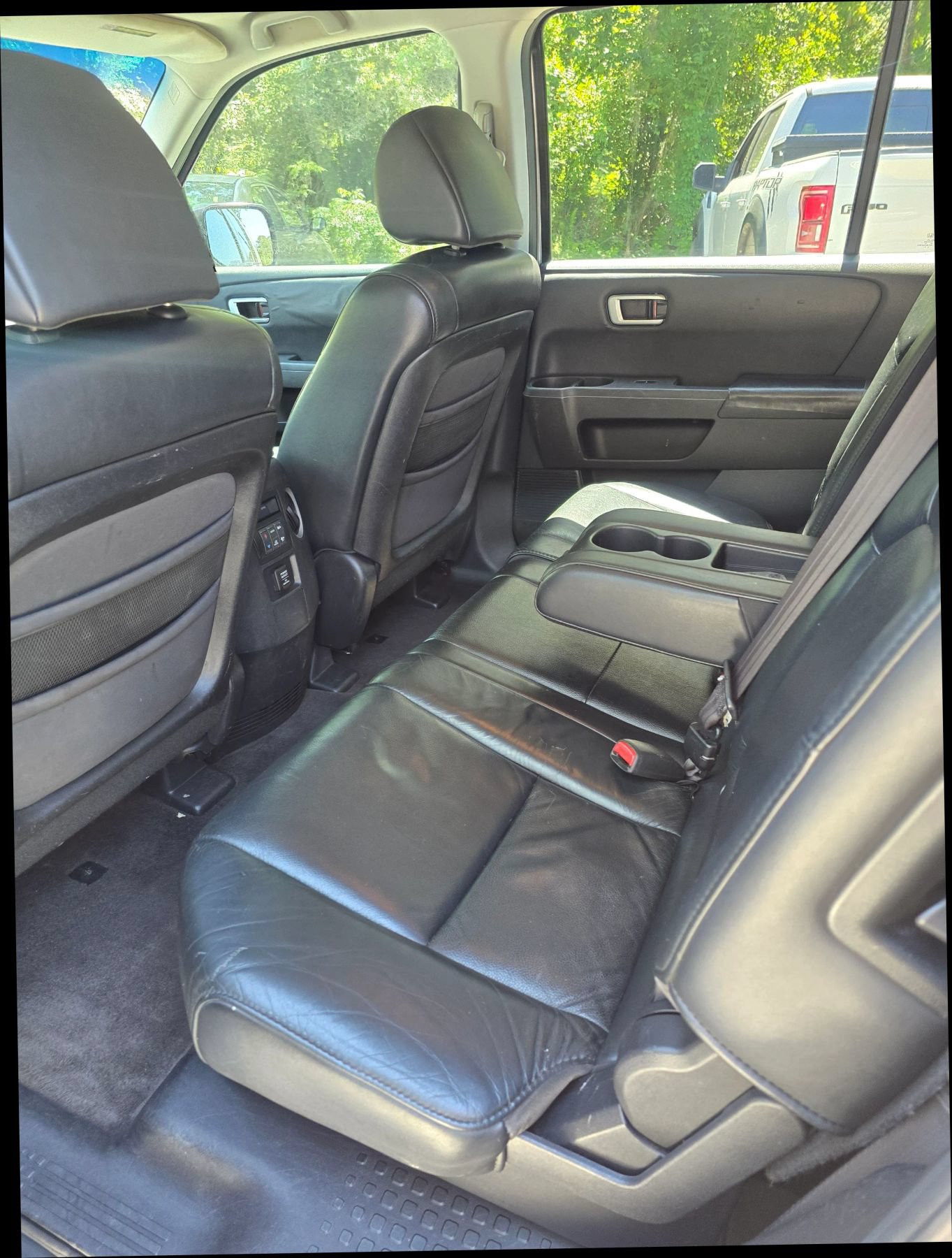 Used 2011 Honda Pilot EX-L image 17