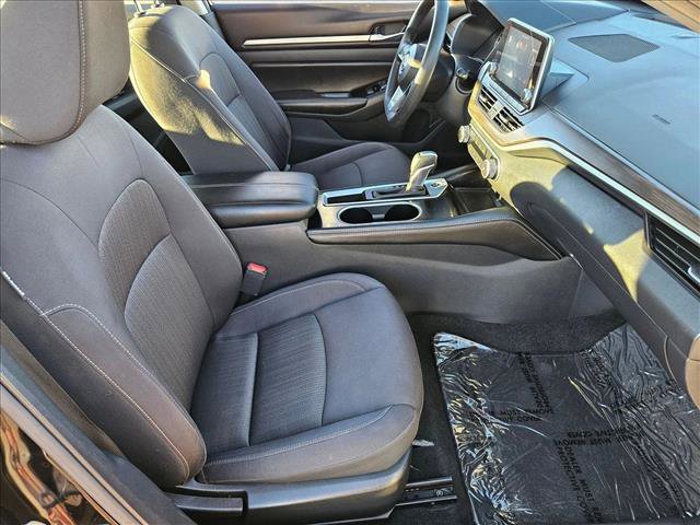 Used 2023 Nissan Altima 2.5 SV image 18