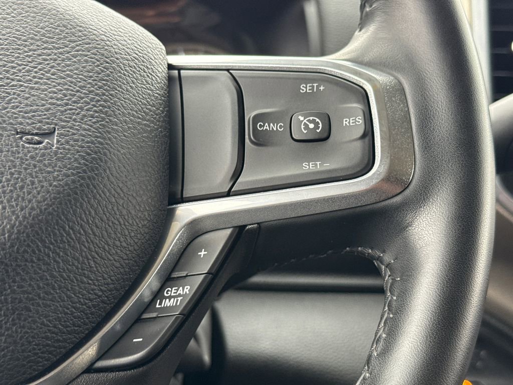 Used 2024 RAM 3500 Laramie AWD/4WD image 27