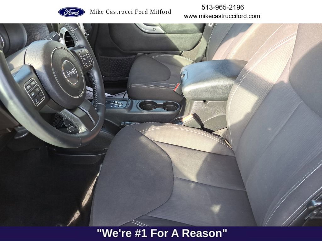 Used 2014 Jeep Wrangler Unlimited Sahara w/ Dual Top Group image 22