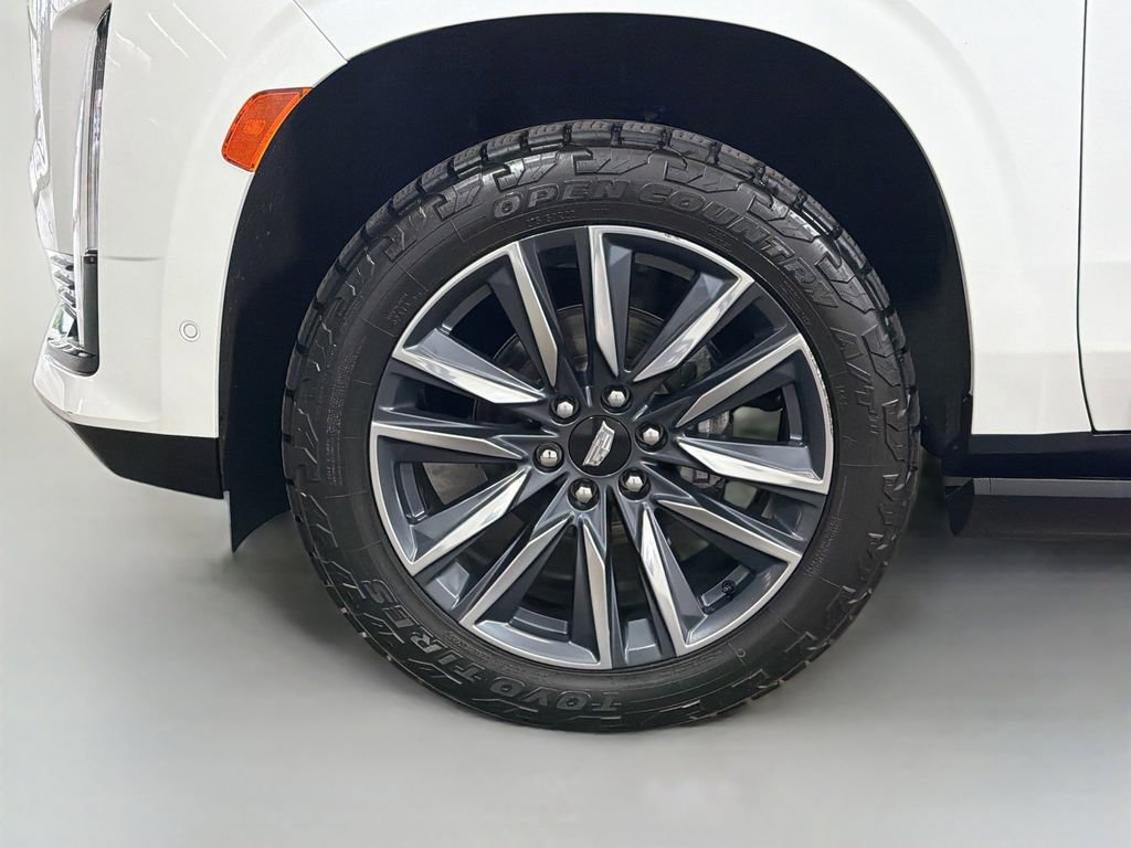 Used 2023 Cadillac Escalade Sport Platinum AWD/4WD image 36
