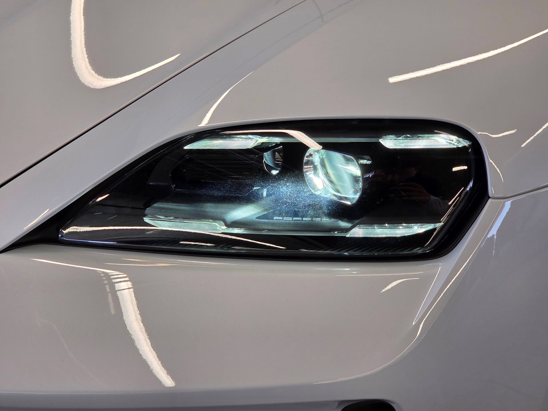 New 2026 Porsche Taycan RWD image 25